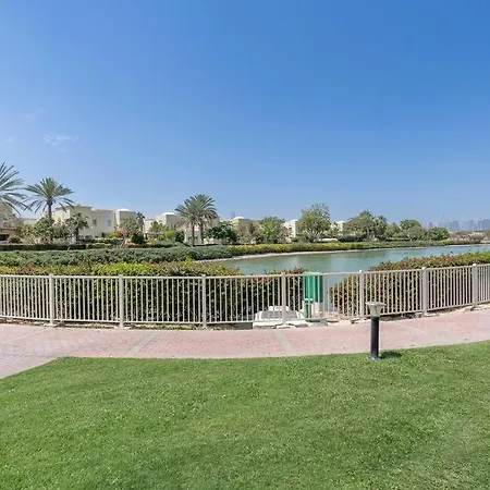 Vogue Villa Near Golf/Ski Dubai/ Ibn Battuta Mall Exterior photo